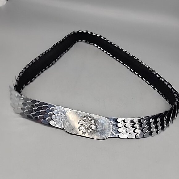 VTG Silver Metal Serpentine Fish Scale Stretch Fashion Belt Retro 30-40" - Picture 1 of 5